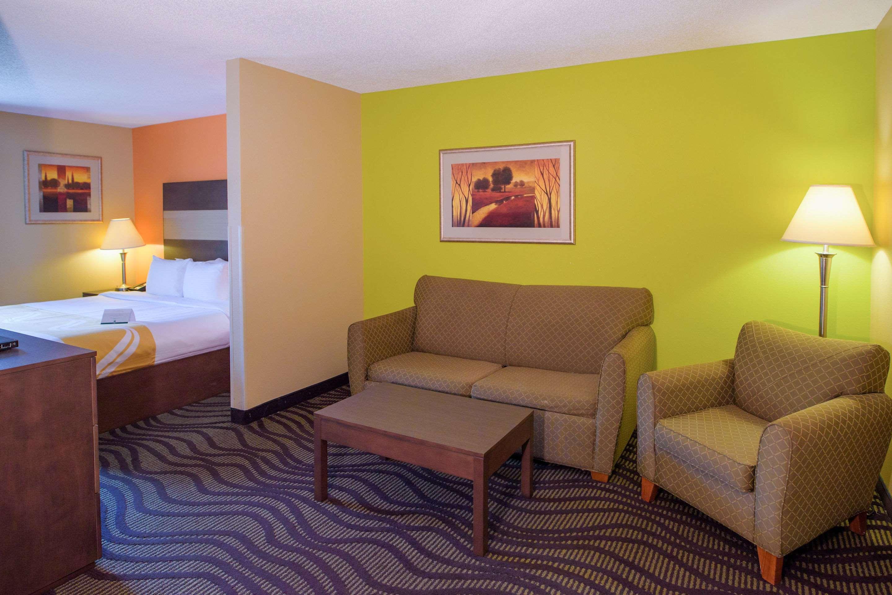 Quality Suites Memphis/ Wolfchase Galleria Экстерьер фото