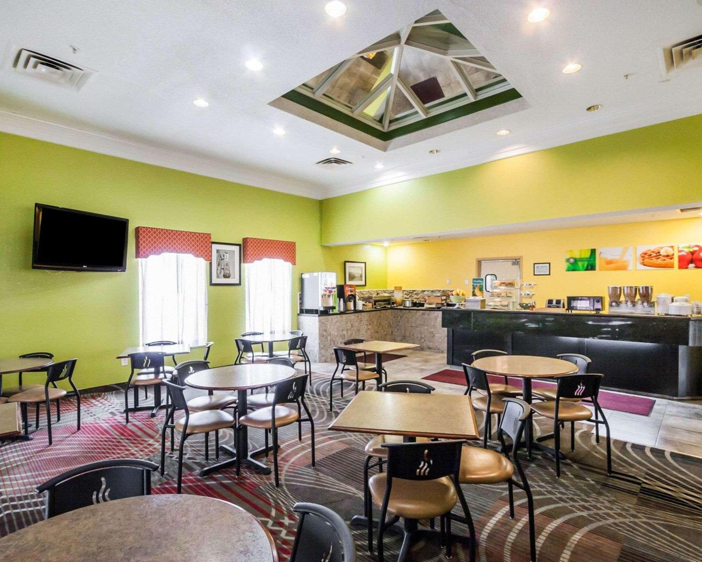 Quality Suites Memphis/ Wolfchase Galleria Экстерьер фото