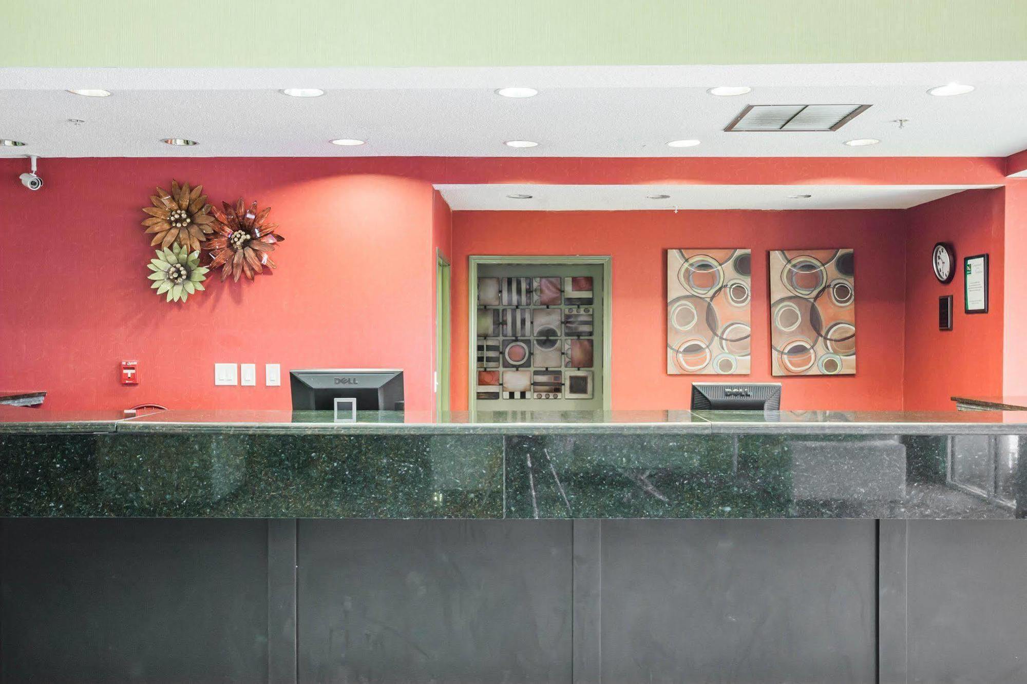 Quality Suites Memphis/ Wolfchase Galleria Экстерьер фото